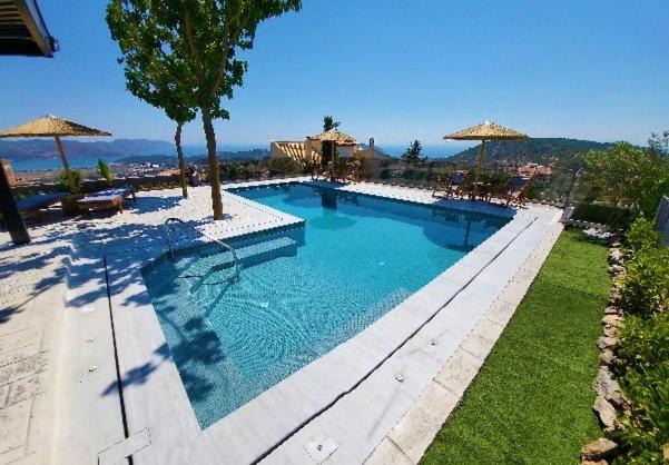 "Stergiou Luxury Apartment 2Nd Floor" Με Κοινη Πισινα Saronida Dış mekan fotoğraf