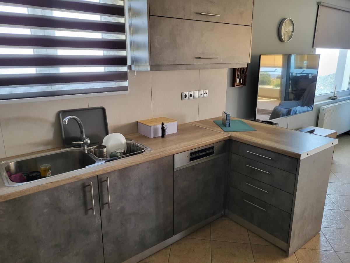 "Stergiou Luxury Apartment 2Nd Floor" Με Κοινη Πισινα Saronida Dış mekan fotoğraf